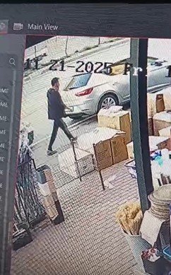 Alanya'da hırsız şoku! Eli boş girdi çanta ve bisikletle çıktı