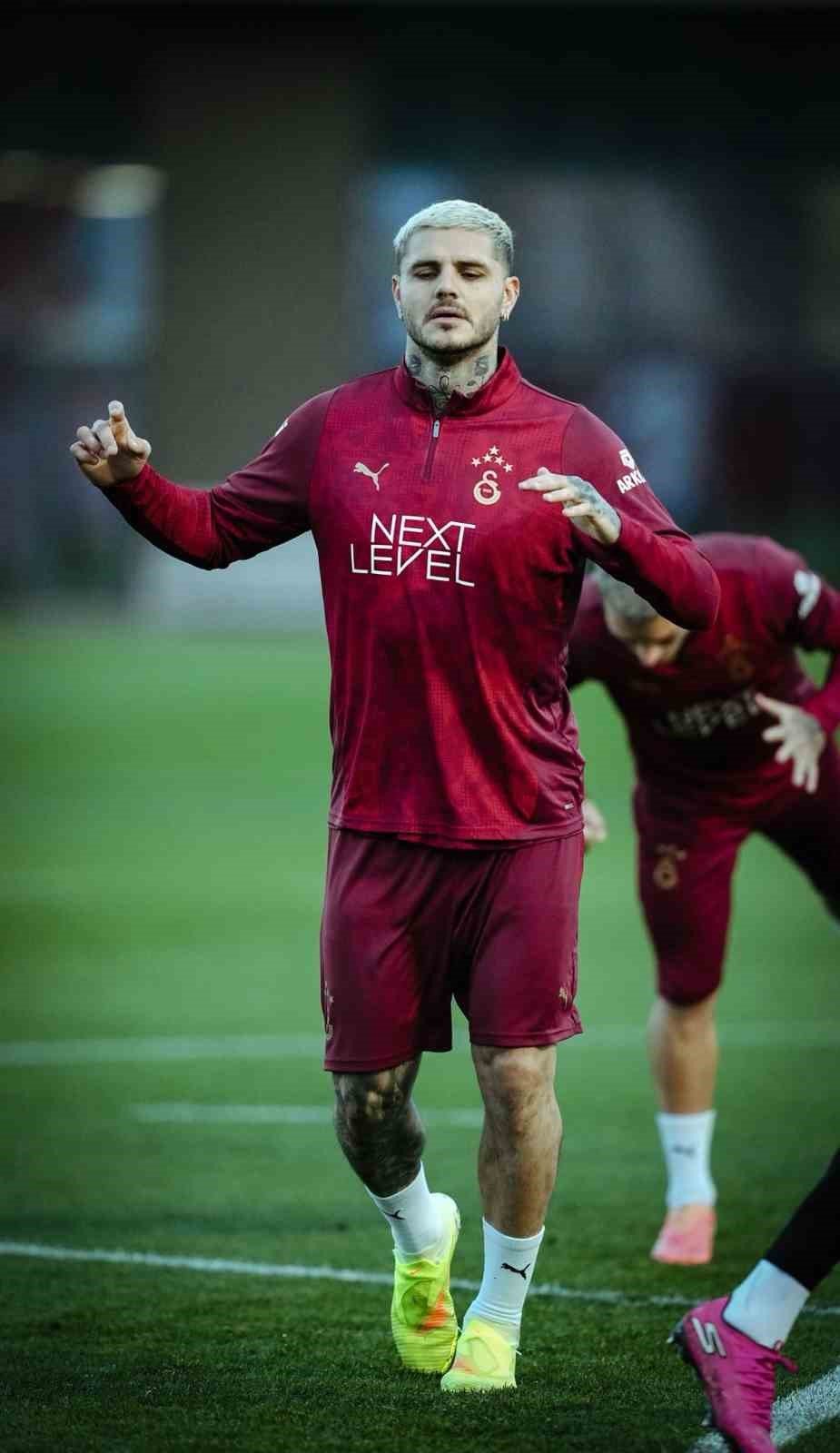 Osimhen Fenerbahçe maçında oynayacak mı?