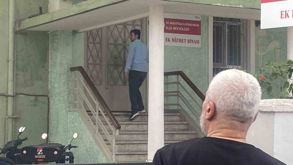 Restoran yandı sokak duman altında kaldı vatandaş camiye giremedi