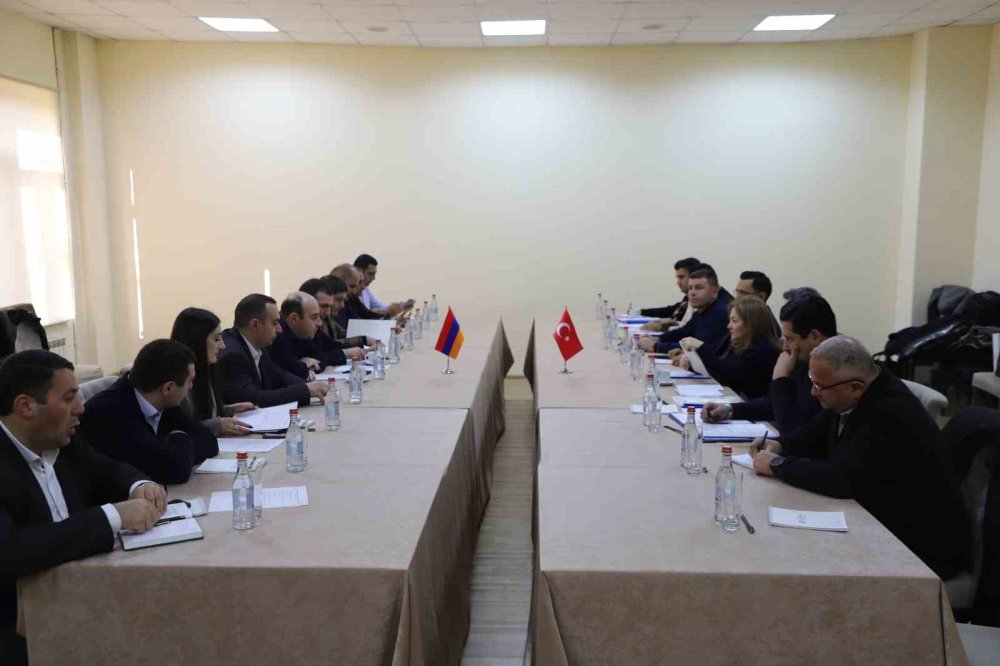Türkiye ve Ermenistan Kars-Gümrü Demiryolu İçin Teknik Görüşmelerin İkinci Turunu Gerçekleştirdi
