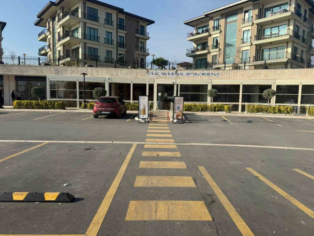 MasterChef şampiyonu Serhat Doğramacı'nın mekanı kurşunlandı