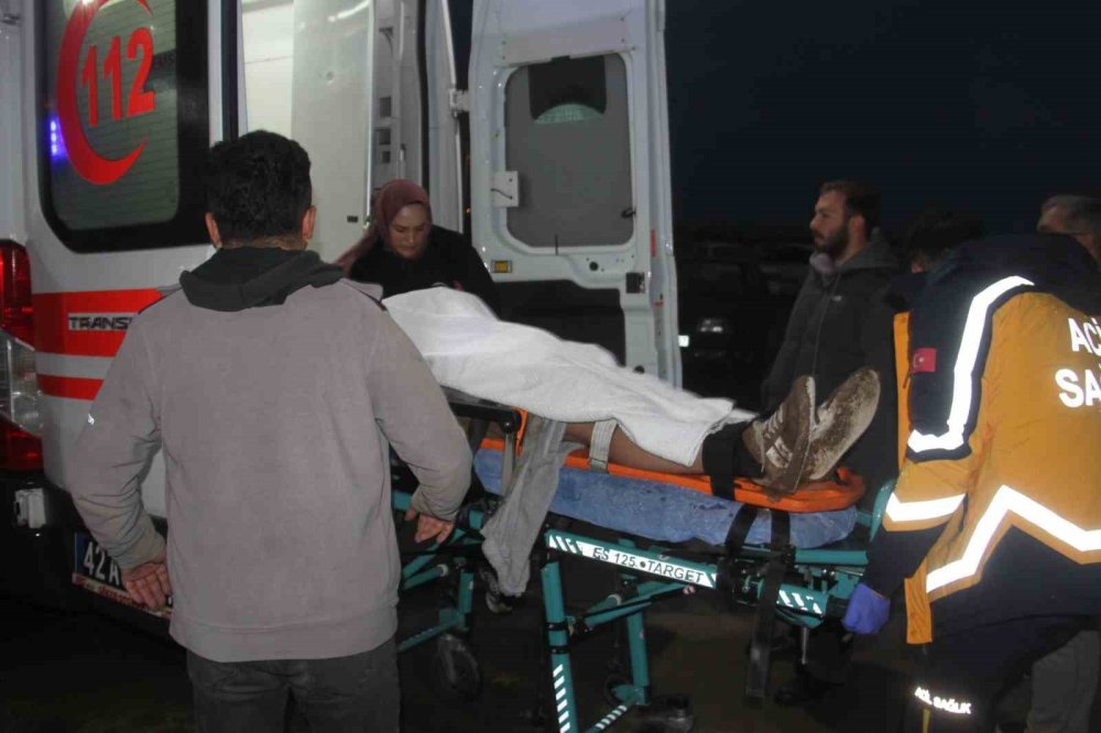 Beyşehir'in yağışla imtihanı: 5 ayrı kazada 10 yaralı