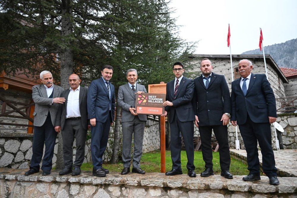 Ormana’ya “En İyi Turizm Köyü” unvanı tabelası yerleştirildi