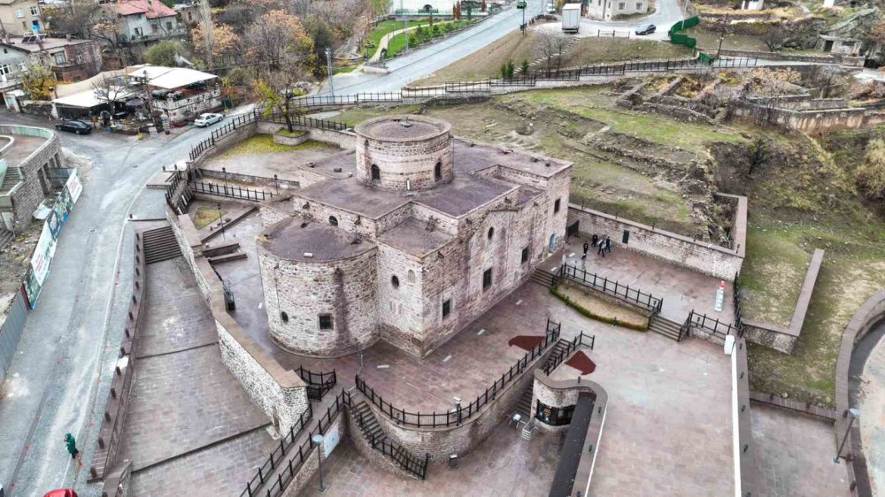 Şeb-i Arus ziyaretçileri Selçuklu’nun turizm merkezlerine akın etti