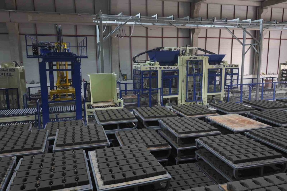 Niğde Belediyesi 120 milyonluk beton ve parke tesisini açtı