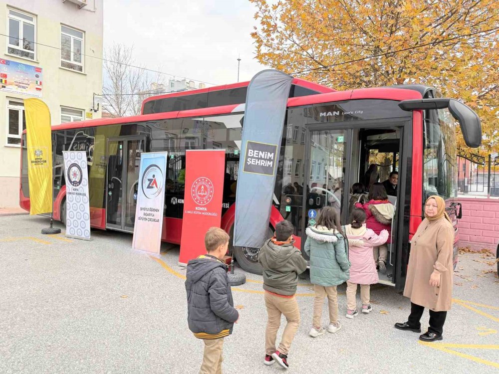 Toplu Ulaşımın En Nazik Yolcuları Konya’da Yetişiyor