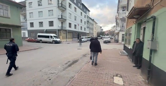 Ekipleri görünce silaha sarıldı: Firari ve arkadaşları böyle yakalandı