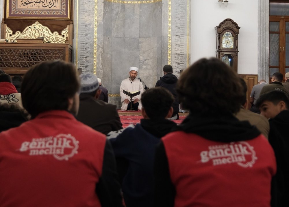 Karatay gençlerinden örnek hareket