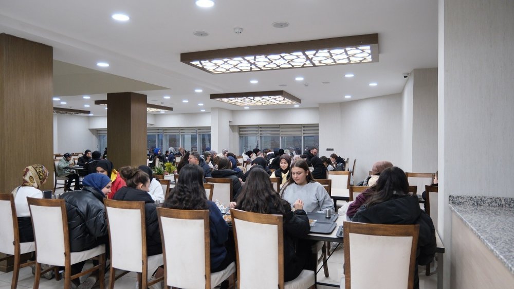 Karatay gençlerinden örnek hareket