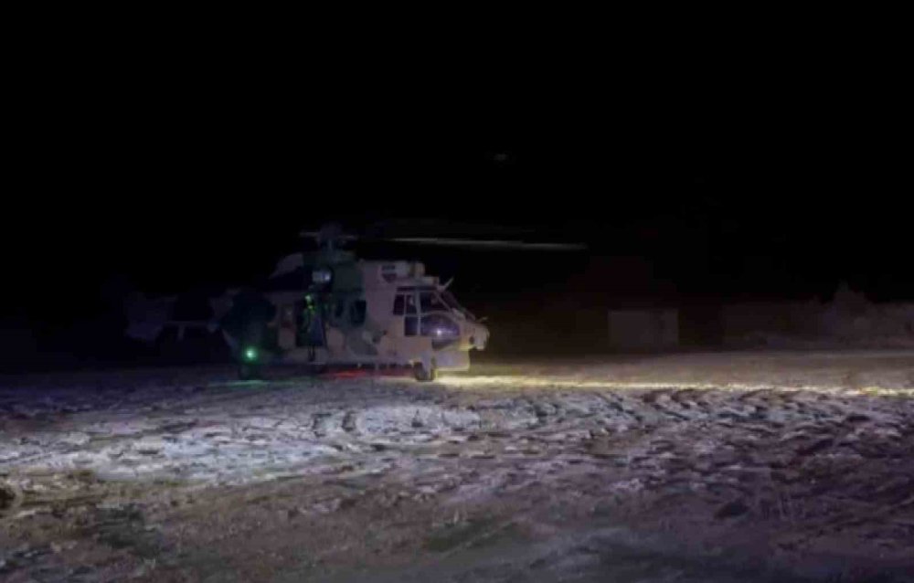 Konya'dan helikopter dağcılar için kalktı