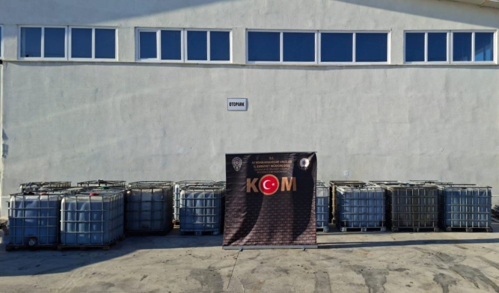Afyon'da depoya baskın: 20 ton kaçak akaryakıt