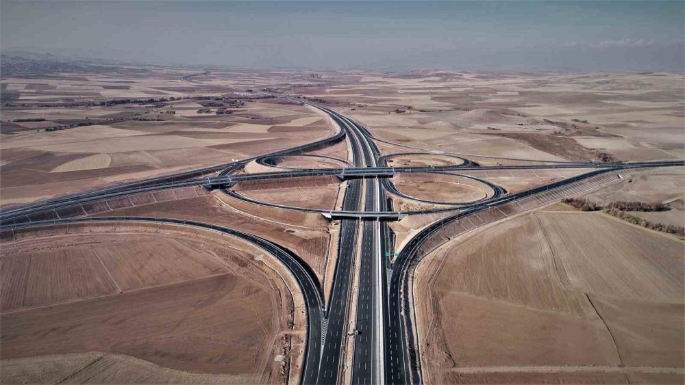 Ankara-Niğde Otoyolu’na Uluslararası Yol Federasyonu’ndan ödül