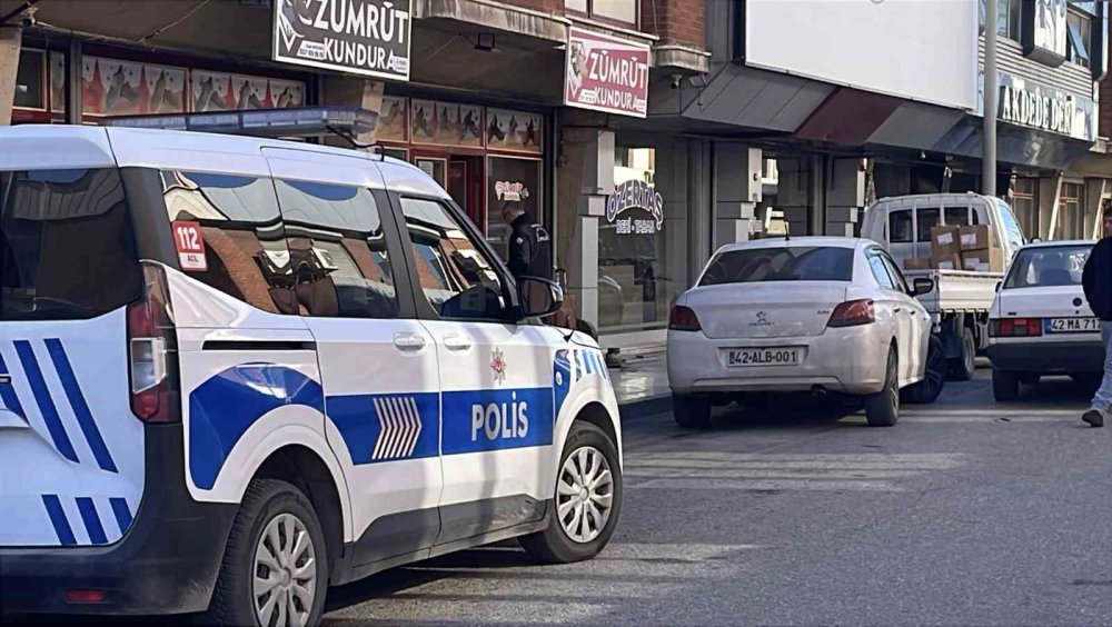 Konya sanayi sitesinde bıçaklı kavga: Kunduracıda 1 yaralı