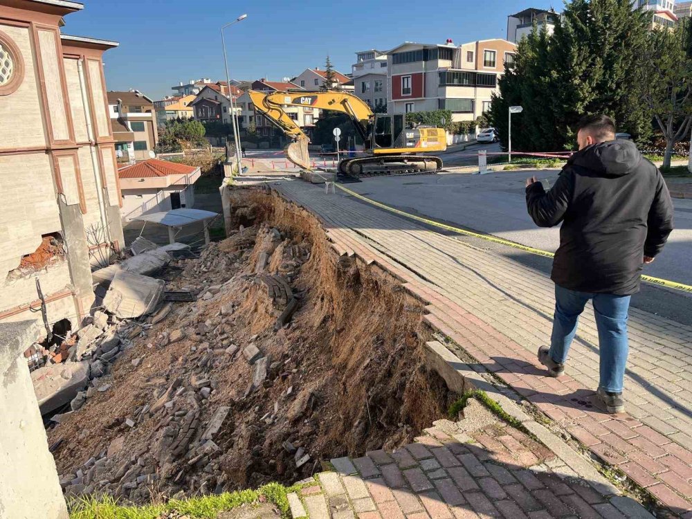 Sabah yürüyüşüne çıktı, 31 öğrencinin hayatını kurtardı