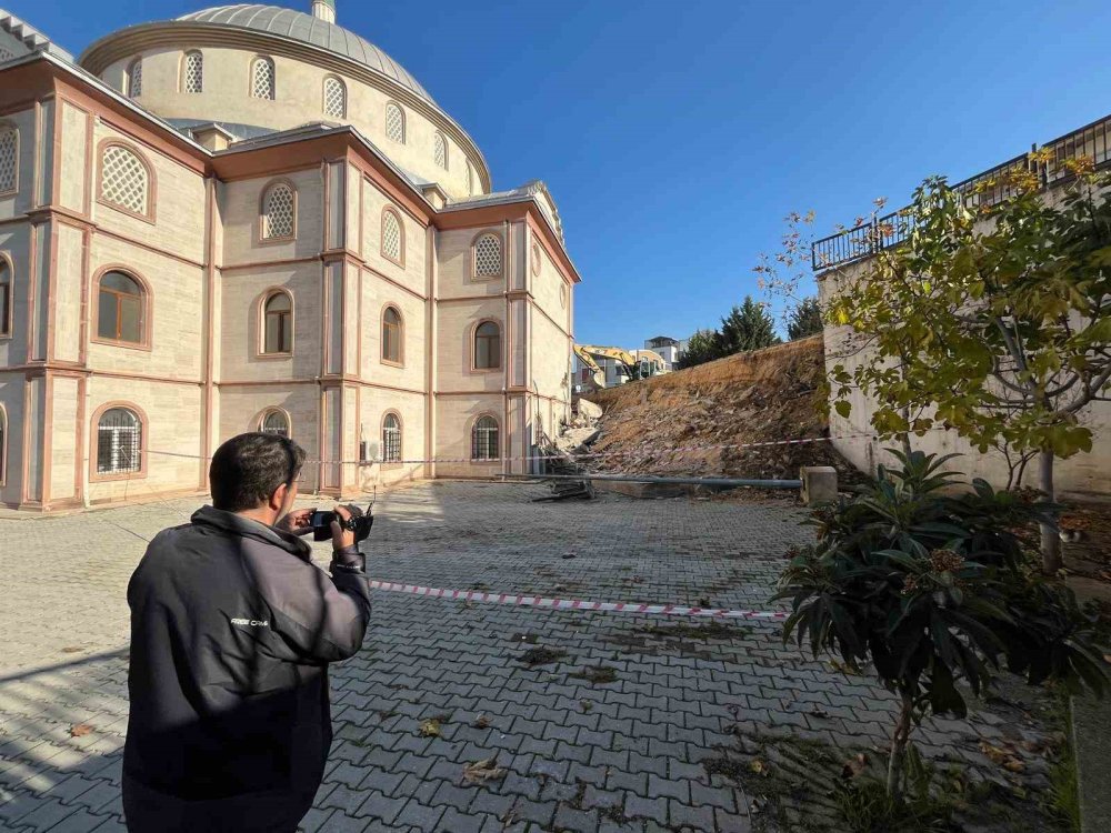 Sabah yürüyüşüne çıktı, 31 öğrencinin hayatını kurtardı