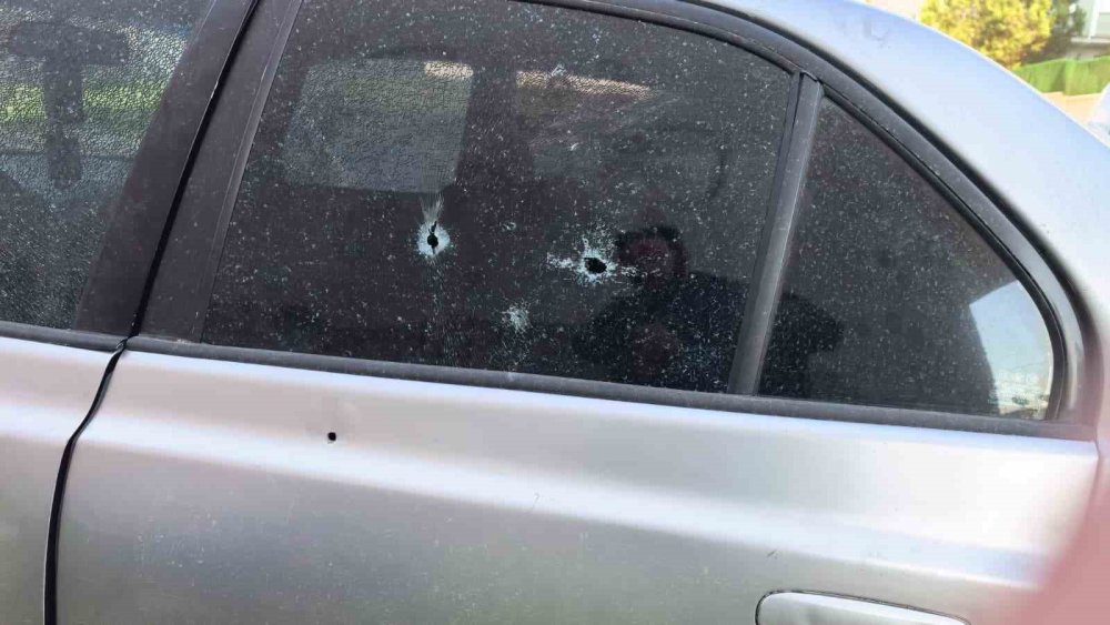 Emanet ettiği araç kurşunlandı