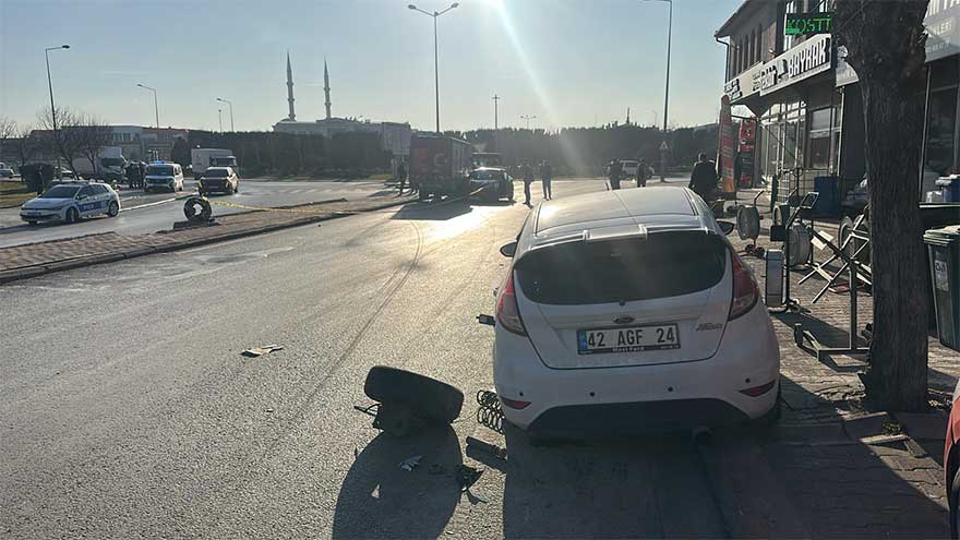 konya-muhammet-ikbal-caddesi-kaza-1.jpg