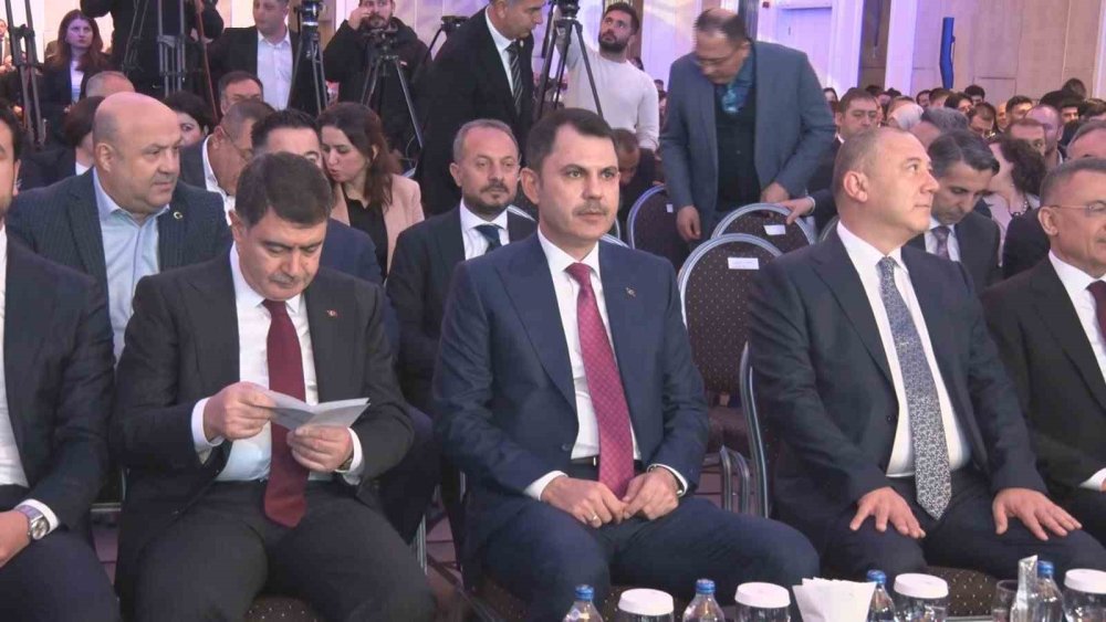 Murat Kurum: Yıkımdan şahlanışa