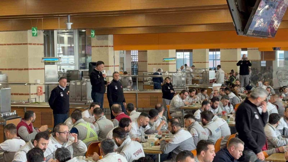 TOFAŞ’ta toplu sözleşme krizi: İşçilerden çatal-kaşık eylemi