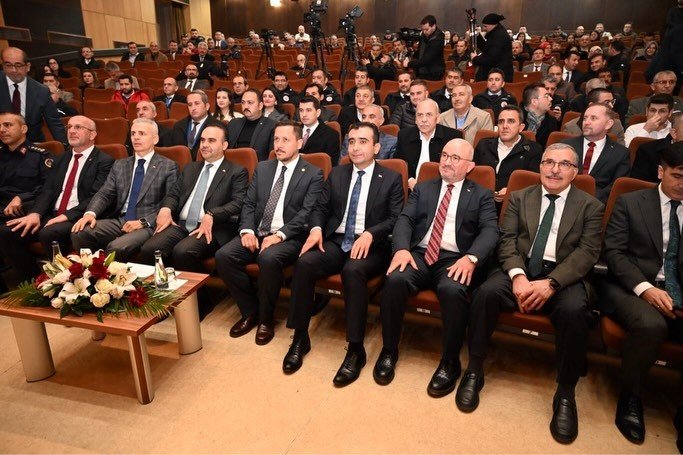 Bakan Kacır Karaman'da Konya'yı anlattı