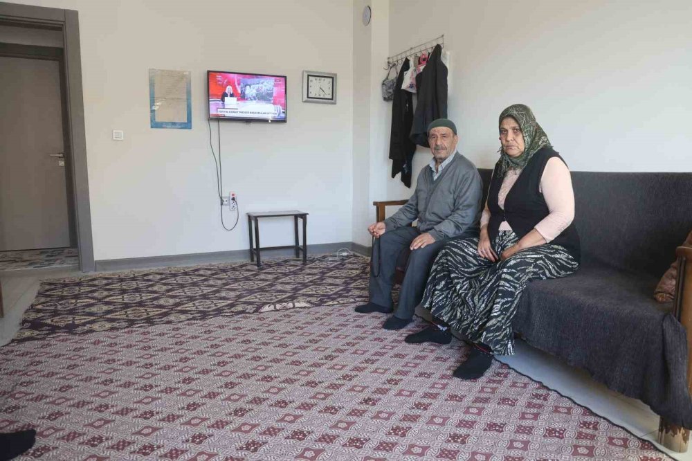 Hataylı afetzededen Murat Kurum’a TOKİ yorumu: Evler etkilenmedi