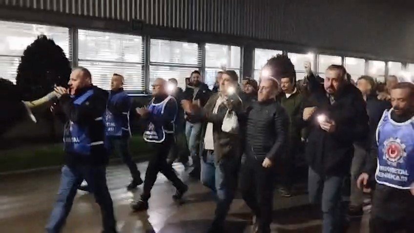 Bosch Fabrikası’nda ışıklı isyan