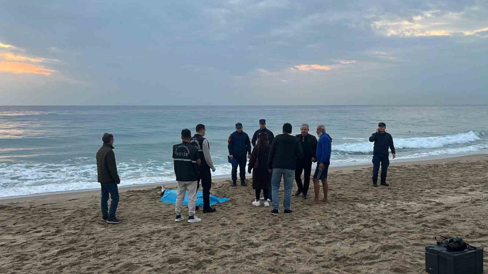 Kleopatra sahilinde bir kadın ölü bulundu