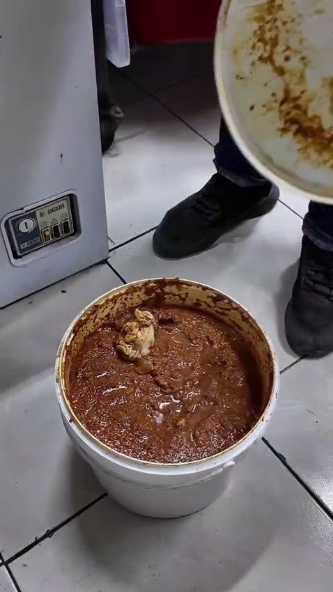 Baharat Kovasında Çiğ Et: Zabıta Denetiminde Şaşırtan Savunma