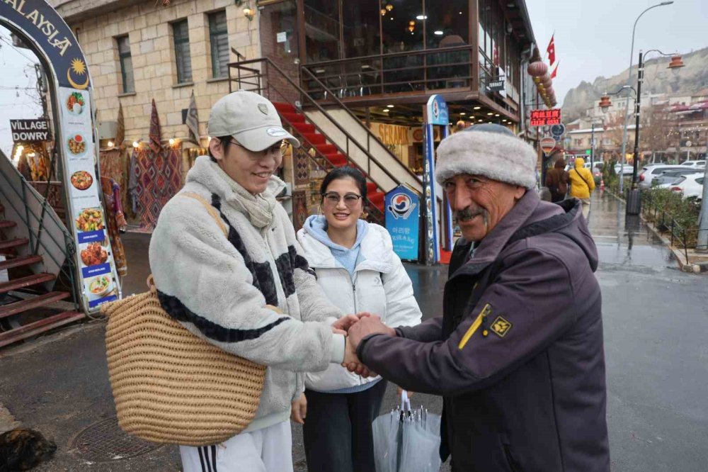 Kapadokya’nın Gönüllü Rehberi: 9 Dili Kendi Kendine Öğrendi