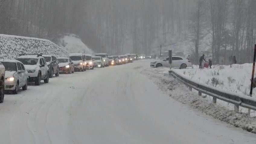 Kış turizmi gaz kesmiyor! Kar yağışını duyan rezervasyonları patlattı