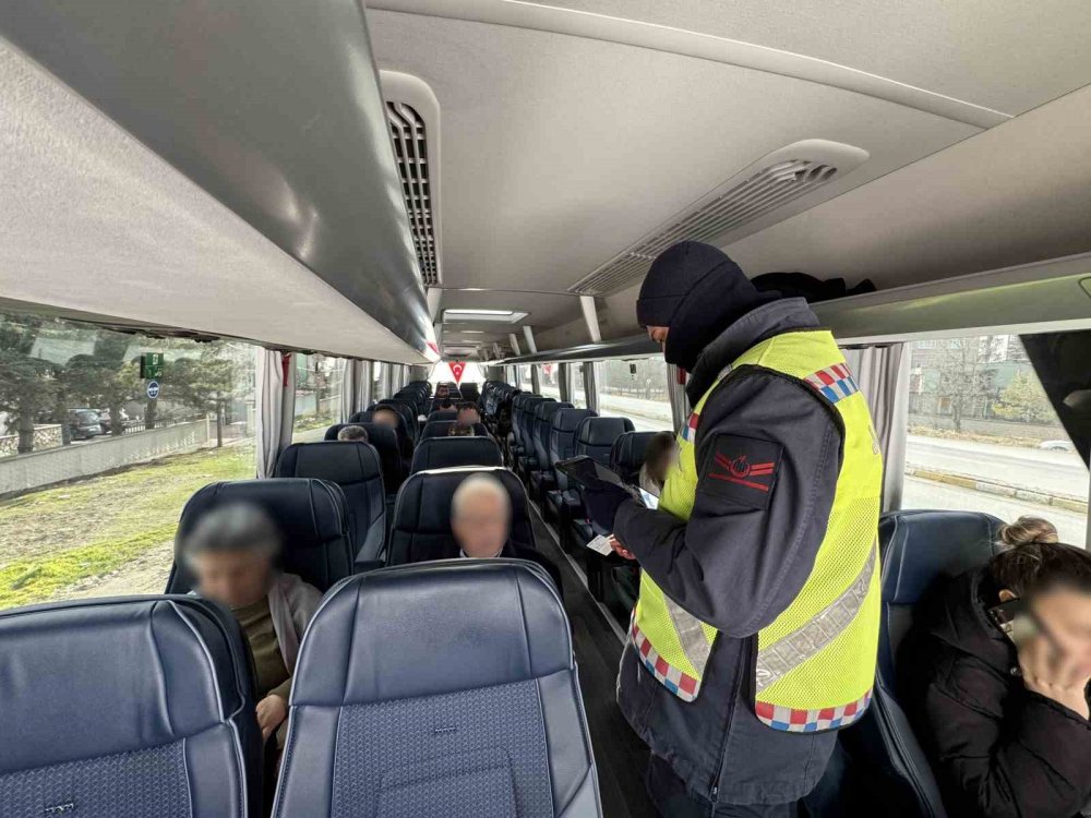 Konya sınırında araçlar bir bir durduruluyor