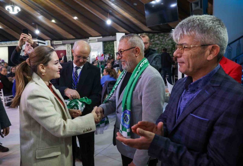 Konyalılar Bamya Çorbasıyla Antalya'nın Gönlünü Fethetti