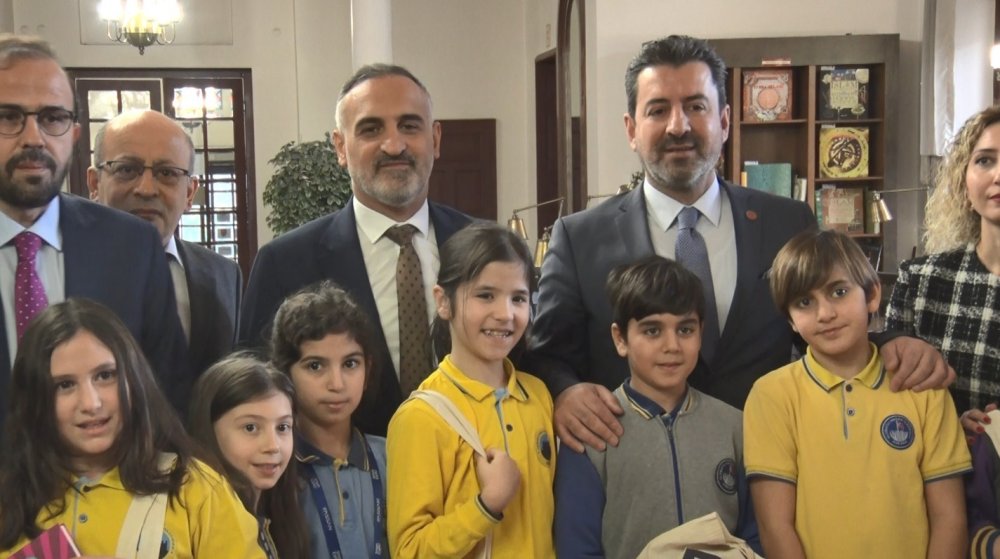 Ankara Kütüphanede!