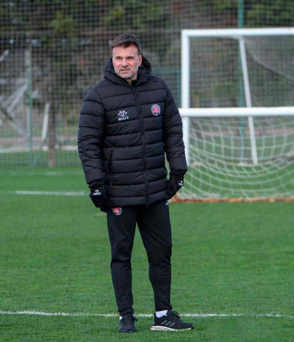 Konyaspor'un eski antrenörü Karagümrük'ün başına geçti