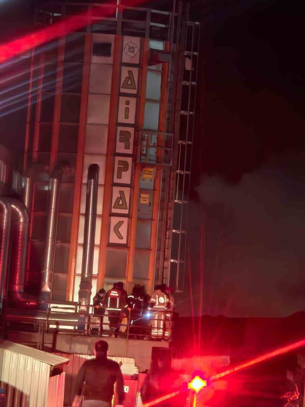 Mobilya fabrikasında korkunç kaza: Helezona kapılan işçi yaşamını yitirdi