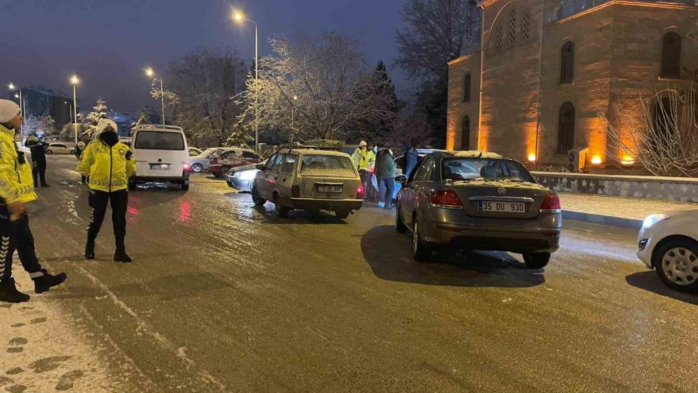 Yeni yıla eğlenceyle girdiler, cezayla çıktılar