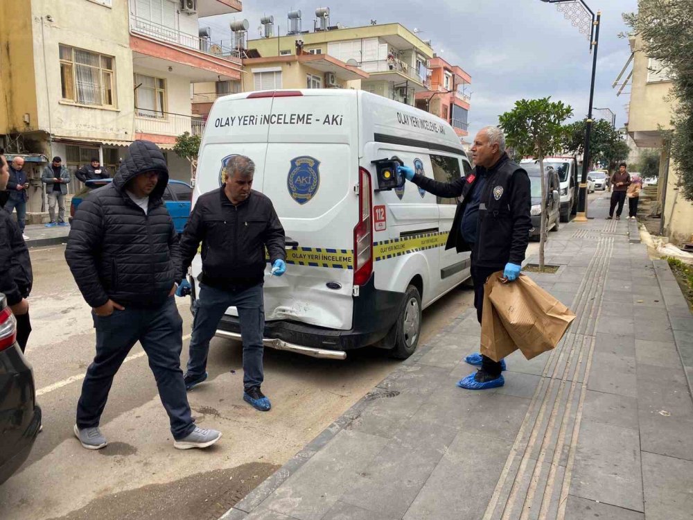 Antalya'da ailesini katletti Ankara'da yakalandı