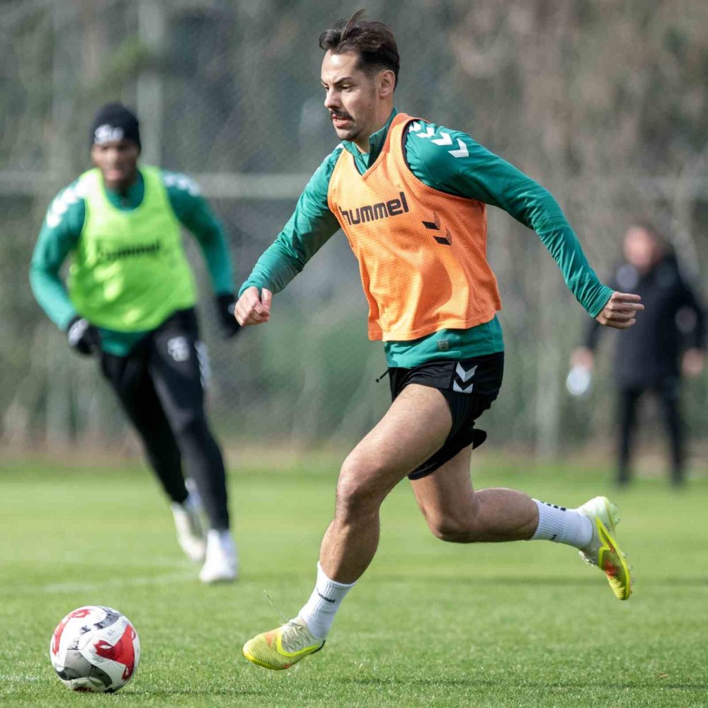 Konyaspor’un Antalya kampı yoğun tempoda devam ediyor