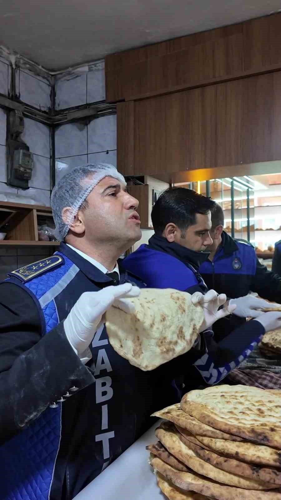 Fırın denetiminde pes dedirten manzara: Böcek ve eksik gramaj