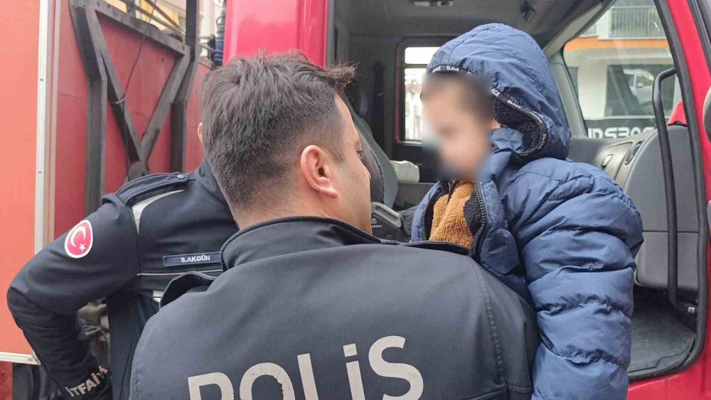 Balkondan Gelen Çığlık Ekipleri Harekete Geçirdi