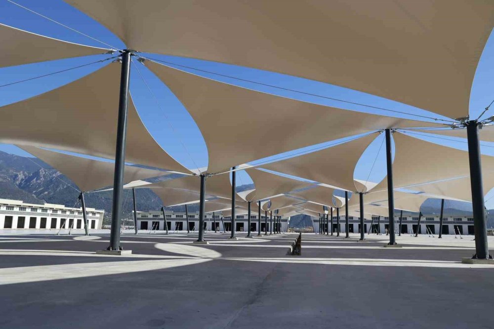 Antalya'ya Yeni Sebze Hali