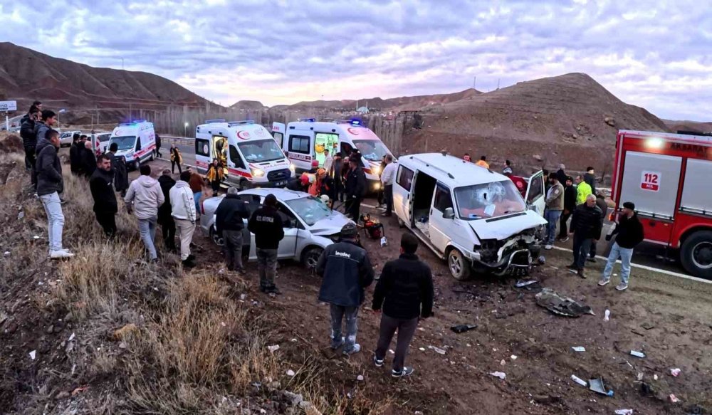 Yarım Saatlik Kurtarma Mücadelesi: Aksaray’da 6 Yaralı