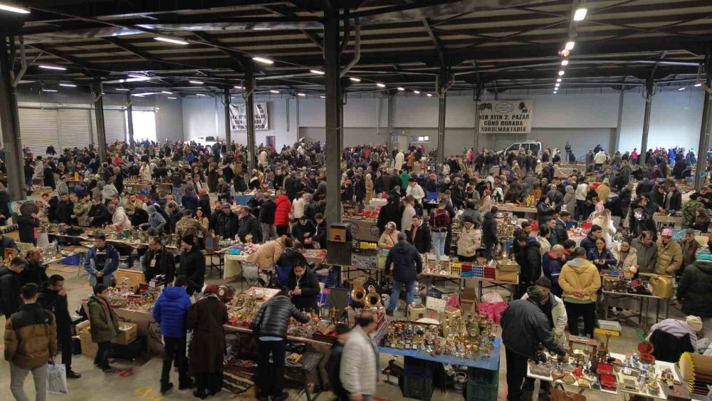 Antika severler Konya'daki bu pazara mutlaka uğrasın