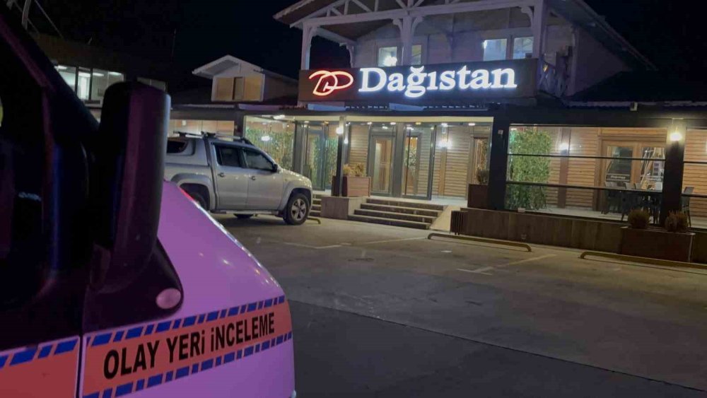 Aksaray–Konya yolundaki alkollü tesiste silahlar konuştu