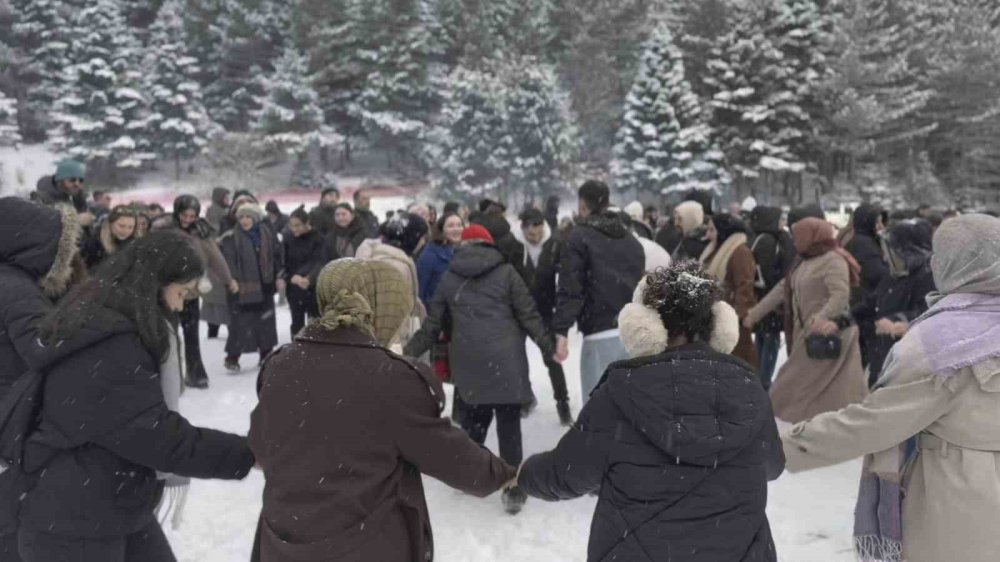 Kış Festivali’ne yoğun katılım trafiği felç etti
