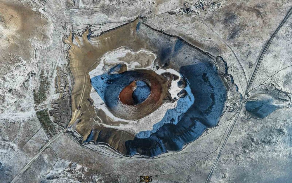 Meke Gölü kış manzarasıyla büyülemeye devam ediyor!