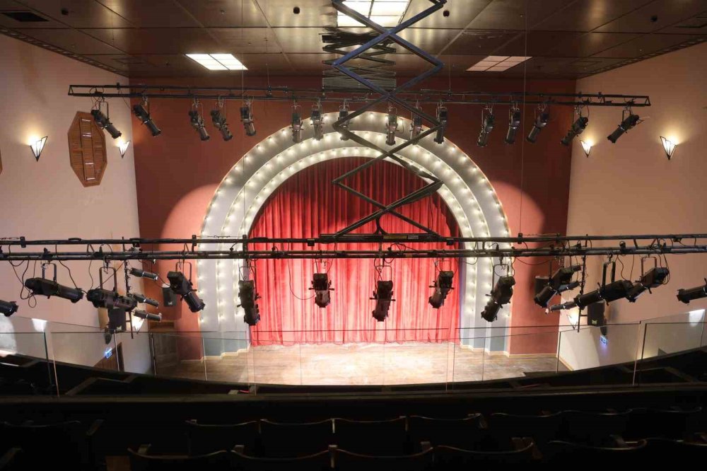 Depremin Yıktığı Hatay Meclis Binası 200 Fore Kazıkla Ayağa Kalktı