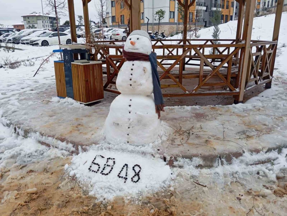 Bir taraf çok mutlu diğer taraf değil