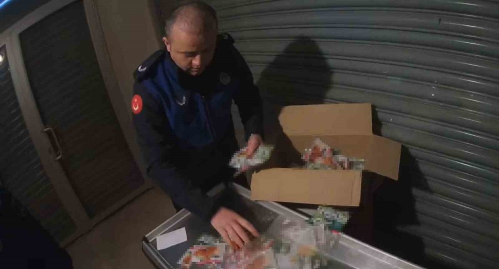 Kocaeli’de merdiven altı tavuk parçalama tesisine suçüstü