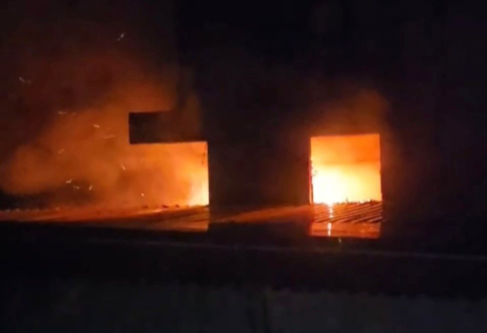 Mahalle konağında çıkan yangın kısa sürede söndürüldü